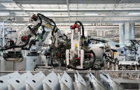 2025中國經(jīng)濟(jì)回眸 攀高逐新，質(zhì)勝未來——新質(zhì)生產(chǎn)力在紡織業(yè)一線的發(fā)展見聞