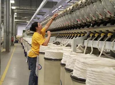 棉紡產(chǎn)業(yè)鏈驚現(xiàn)價格傳導(dǎo)失靈 上游漲聲起，下游冷風(fēng)吹